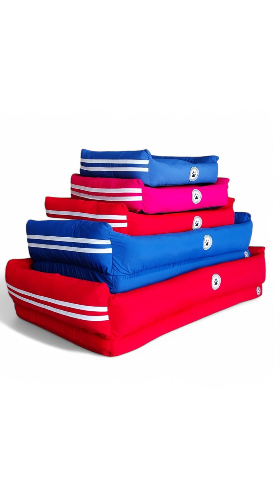 Cama para perros y gatos pequeños a medianos en material antifluido lavable con cremalleras. Tela fresca